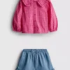 0-36 meses | Conjunto de blusa con cuello y pantalones cortos con volantes