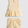 0-36 meses | Conjunto de camiseta con bajo peplum bordado con motivos florales y pantalones cortos