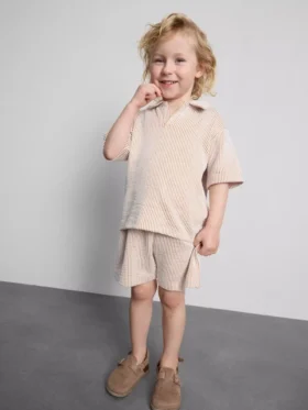 1,5-9 años | Conjunto de camiseta a rayas y Pantalones Cortos