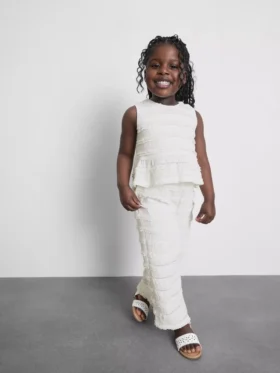 1,5-9 años | Pantalones con volantes y textura arrugada