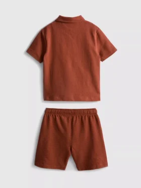 1-9 años | Conjunto de camisa de polo y pantalones cortos con textura