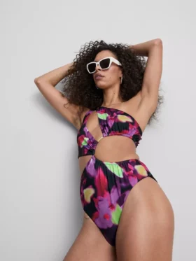 Bañador estampado con aberturas
