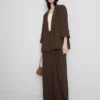 Blazer con solapas en V y textura