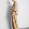 Blazer con solapas en V y textura
