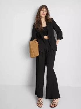 Blazer con solapas en V y textura