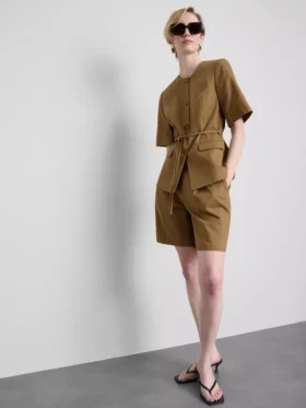 Blazer safari con cinturón de mezcla de algodón