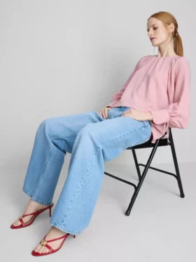 Blusa con mangas abullonadas texturizadas