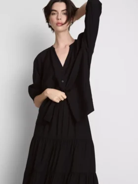 Blusa de manga 3/4 con cuello en V