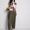 Blusa estampada con mangas casquillo