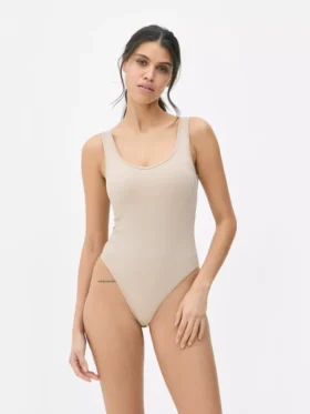 Body acanalado sin costuras
