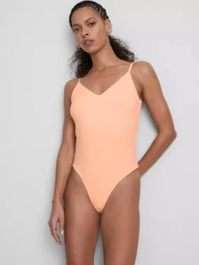 Body de tirantes con cuello en V