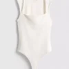 Body sin costuras con cuello cuadrado