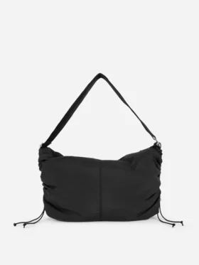 Bolso bandolera con detalle de cordón