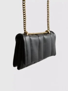 Bolso bandolera con solapa