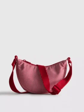 Bolso bandolera tipo «saddle»