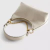 Bolso de hombro con cadena