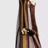 Bolso de hombro con tachuelas de imitación de piel de Paula Echevarría