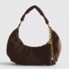 Bolso de hombro redondeado de Paula Echevarría