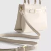 Bolso mini con detalle de hebilla