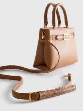 Bolso mini con detalle de hebilla