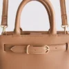 Bolso mini con detalle de hebilla