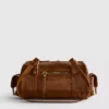 Bolso tipo bombín de imitación de piel con efecto desgastado