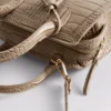 Bolso tipo tote con efecto cocodrilo