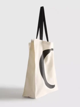 Bolso tote con iniciales