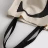 Bolso tote con iniciales