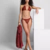 Braguita de bikini con lazo lateral y detalle de cadena