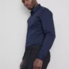 Camisa ajustada elástica con botones