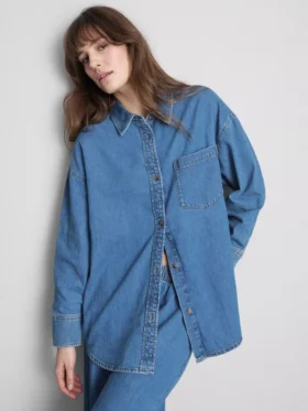 Camisa de algodón vaquero de corte holgado con botones