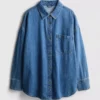 Camisa de algodón vaquero de corte holgado con botones