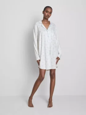 Camisa de dormir holgada de estilo «boyfriend» con estampado