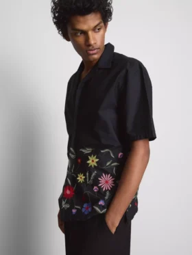 Camisa de manga corta bordada