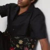 Camisa de manga corta bordada