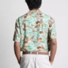 Camisa de manga corta con botones y estampado de pájaros