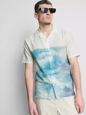 Camisa de manga corta con botones y estampado panorámico