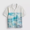 Camisa de manga corta con botones y estampado panorámico