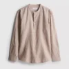 Camisa de mezcla de lino con cuello «grandad»
