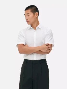 Camisa de pantalón corto de corte entallado