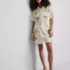 Camisa de playa de algodón bordada con abalorios de Paula Echevarría