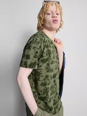 Camisa estampada de manga corta