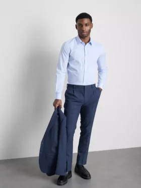 Camisa formal de corte entallado
