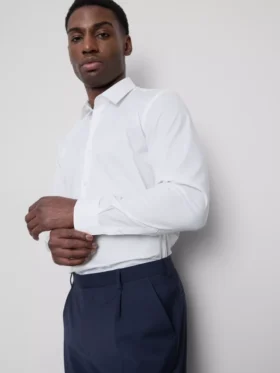 Camisa formal de corte entallado
