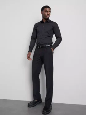 Camisa formal de corte entallado