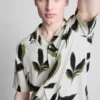 Camisas botánicas de manga corta con botones