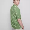 Camisas con cuello rever y estampado floral