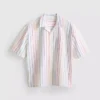 Camisas con cuello reverso y rayas del Orgullo