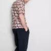Camisas con estampado de azulejos costeros
